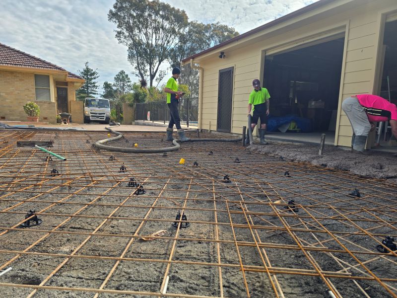 Mini Concrete Pump Hire: Insights on Benefits and Timing